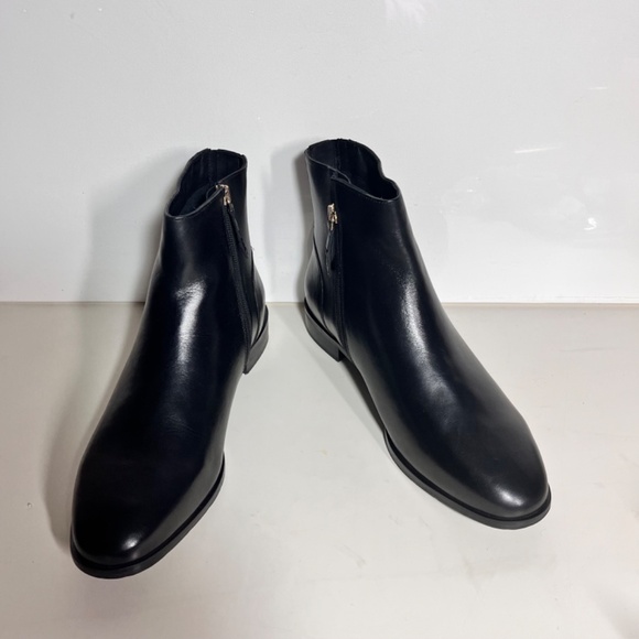 Trotters Ava Leather Ankle Boots - Picture 3 of 7